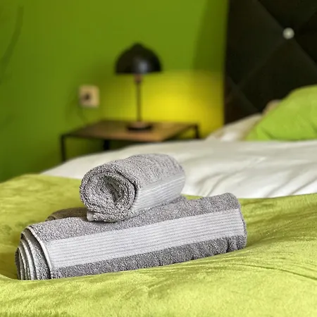 Hotel Feel Good &