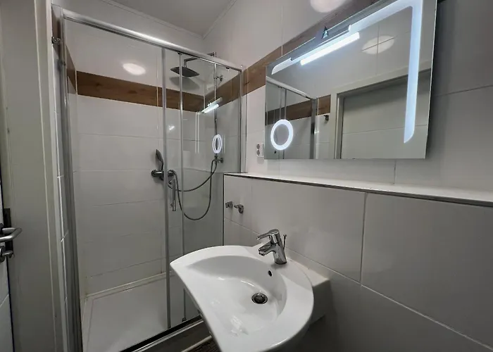 Отель Feel Good &